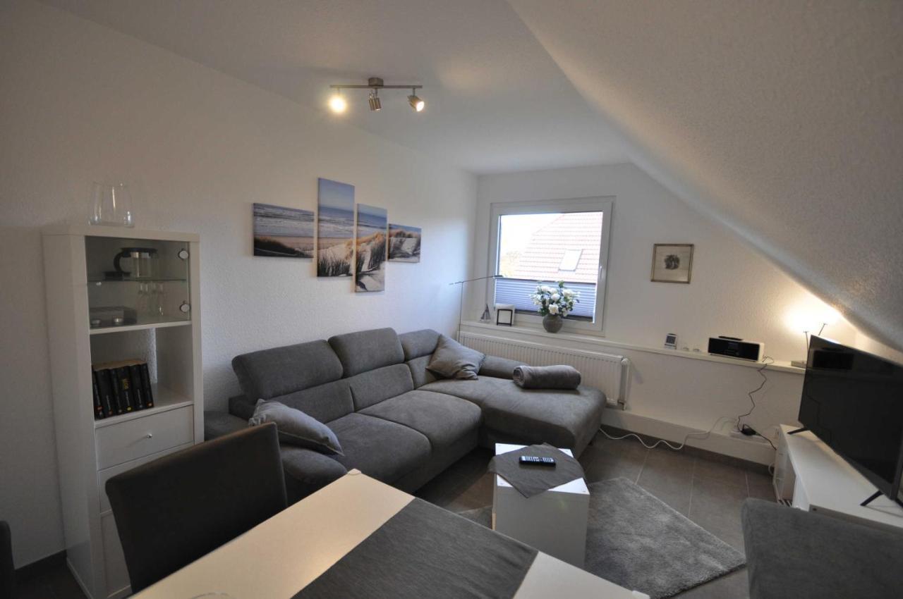 Nr 28 - Ferienwohnung Am Yachthafen Harlesiel Exterior foto